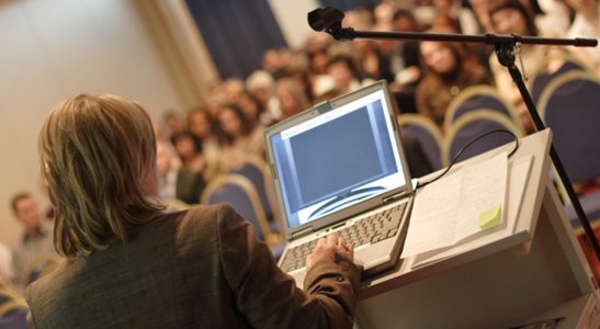 6 tips on how to be a good keynote speaker | AZ Big Media
