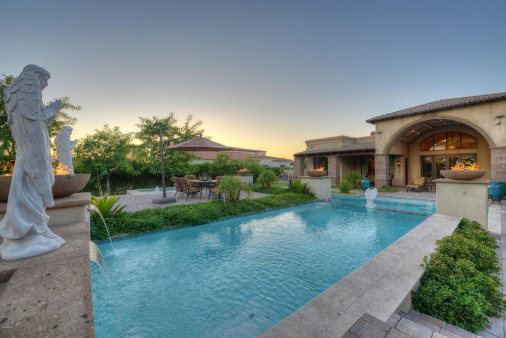 Photo courtesy of Russ Lyon|Sotheby’s International Realty