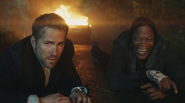 Michael Bryce (Ryan Reynolds) and Darius Kincaid (Samuel L. Jackson) in