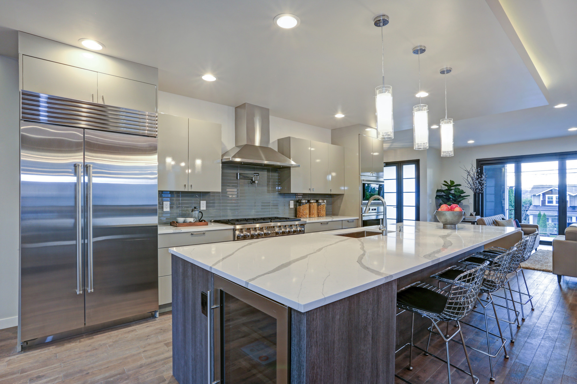 How to decorate large and small kitchens efficiently - AZ Big Media