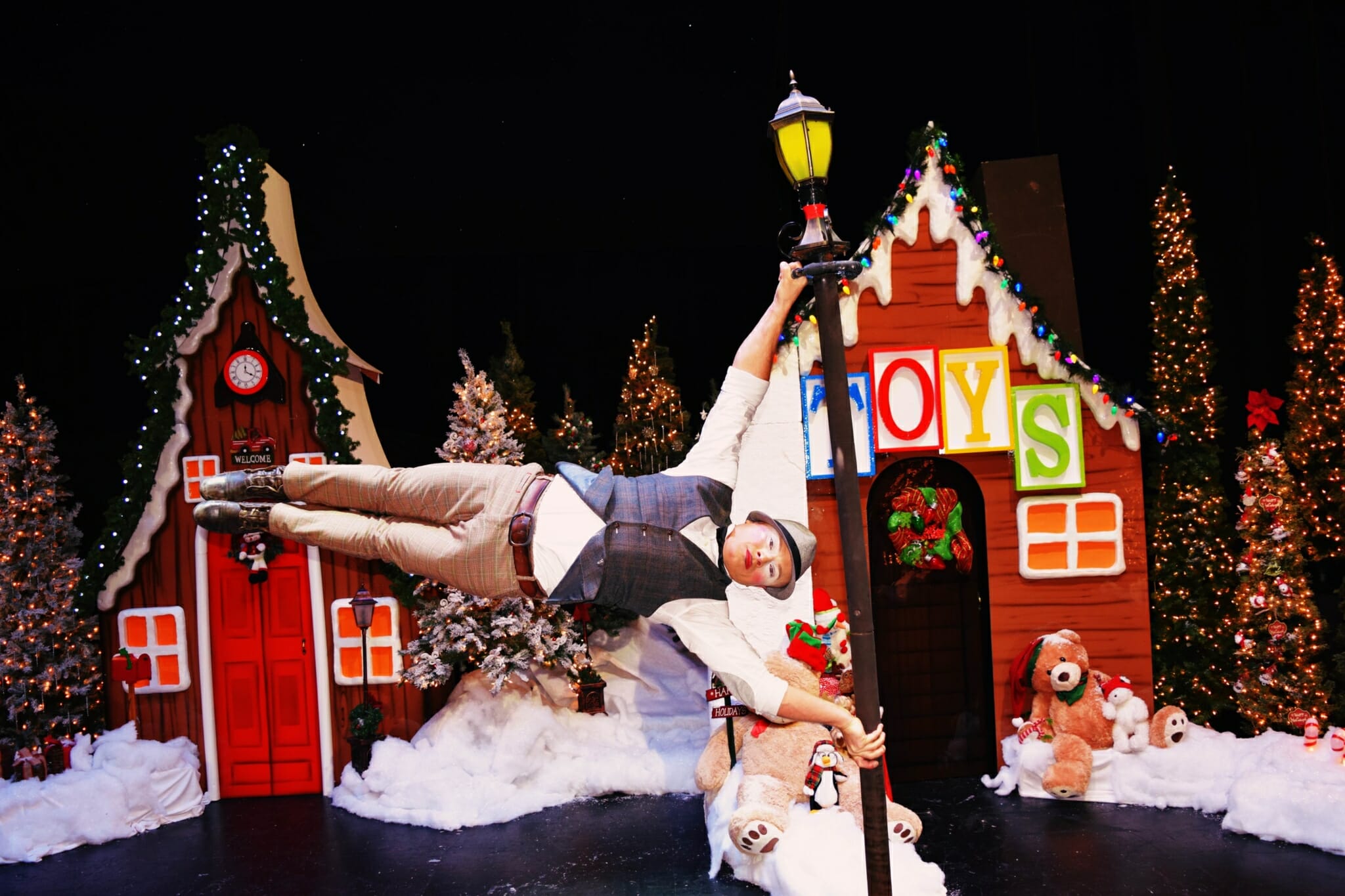 'Santa’s Circus' combines Cirque du Soleil with holiday spirit AZ Big