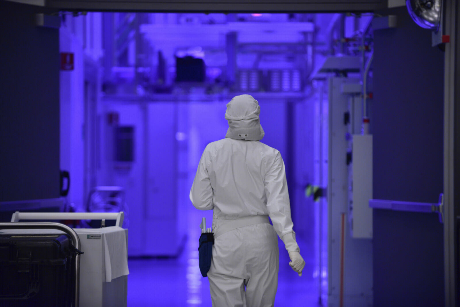Semiconductor manufacturers work on an unfathomably small scale that requires a specialized cleanroom to avoid chip malfunctions.