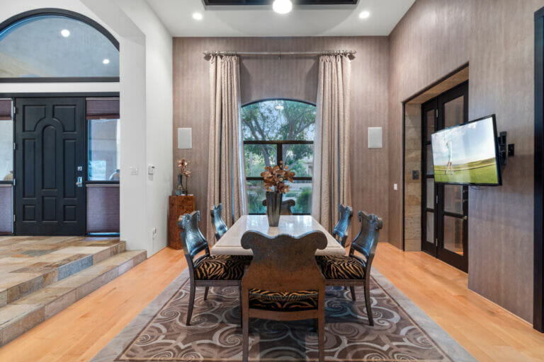 13-Dining Room