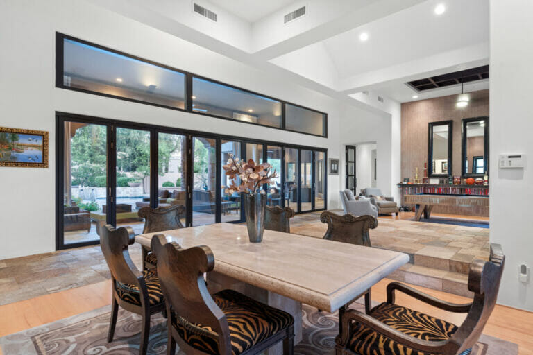 17-Dining Room