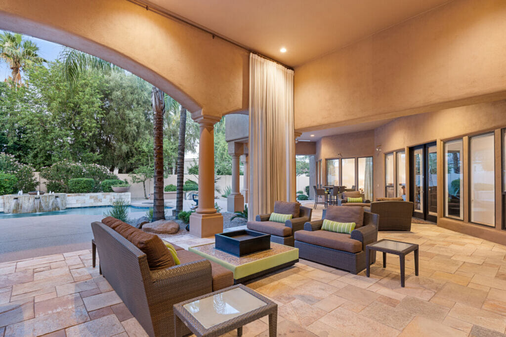24-Covered Patio