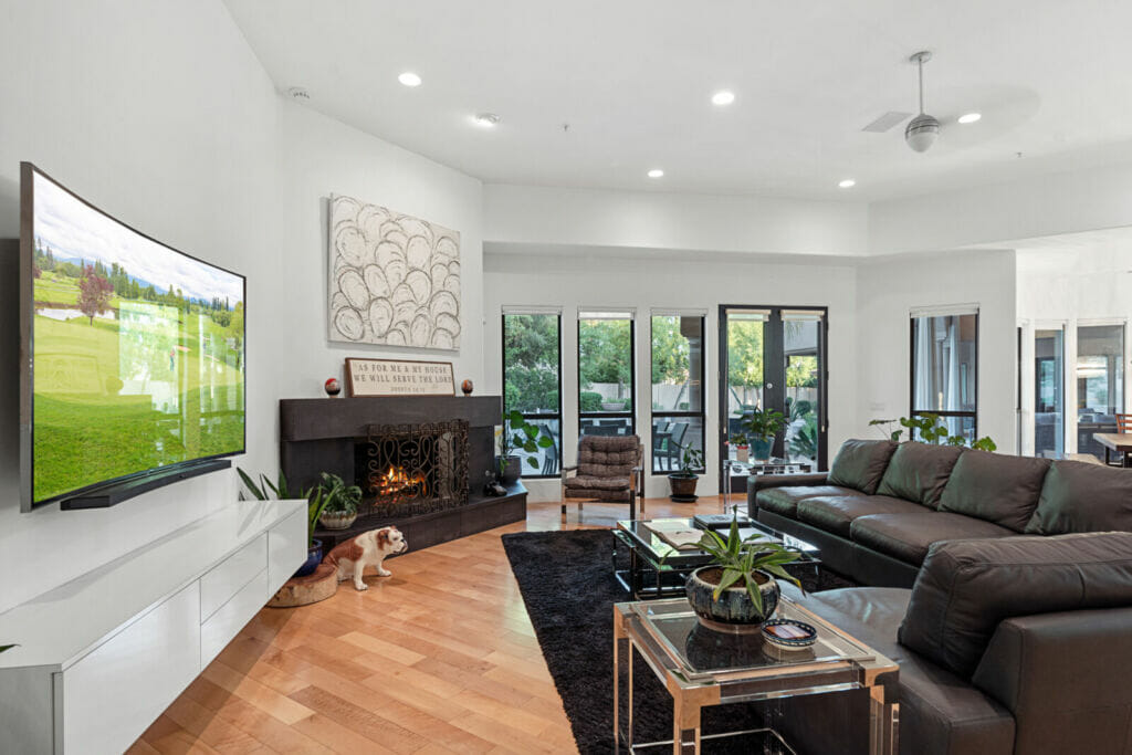 51-Family Room