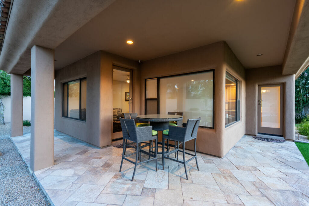 80-Casita Patio