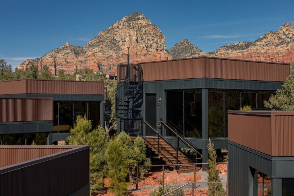 Ambiente Atrium Exteriors 2_PC-Jeff Zaruba