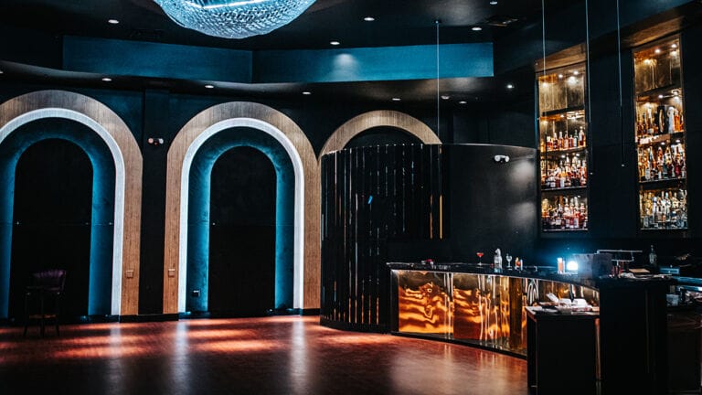 Chateau Luxe will open Wander Luxe Speakeasy in March - AZ Big Media