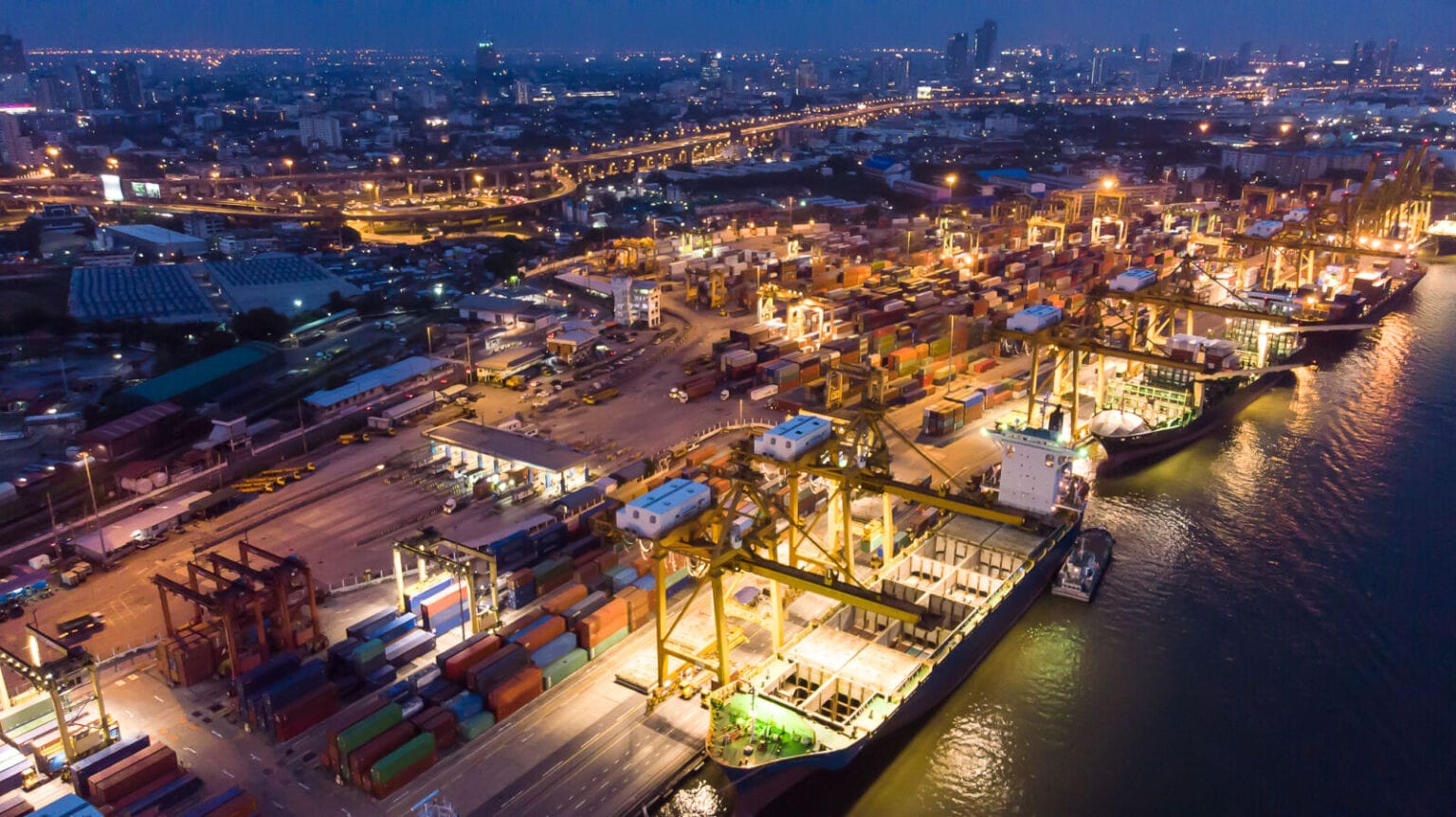 Cat Lai Port in Vietnam: Current departures, arrivals and maritime ...