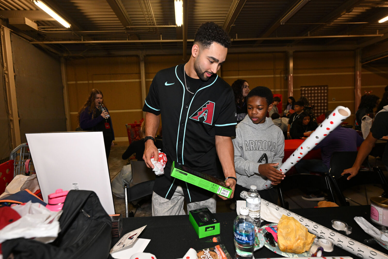 D-backs Give Back Shopping Spree