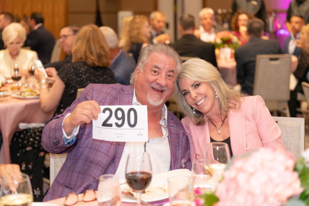7R503479 Glenn and Felicia Pahnke win the Josh Tobey sculpture!