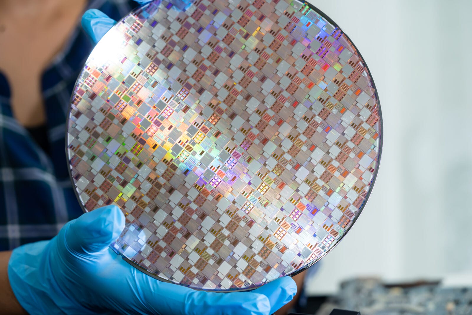 Silicon wafer for manufacturing semiconductor of integrated circuit.