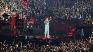 Harry Styles kicks off 2027 tour with back-to-back shows at State Farm Stadium