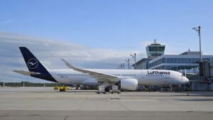 Lufthansa will offer nonstop service between Phoenix and Munich