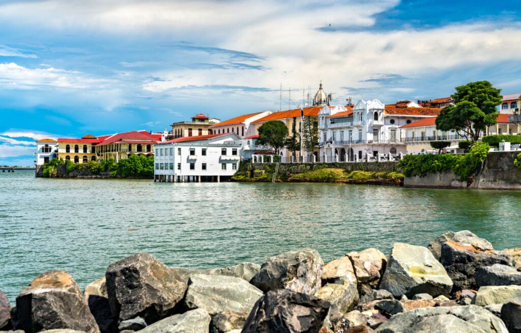 Top 5 real estate companies in Panama for foreign buyers